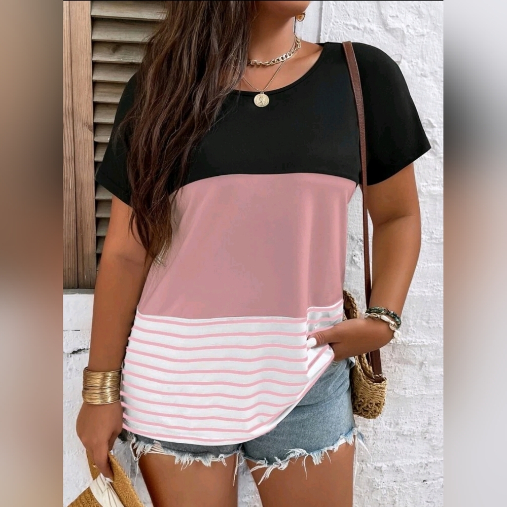 🌺 3X Pink and Black Tee Shirt with Lace down the back